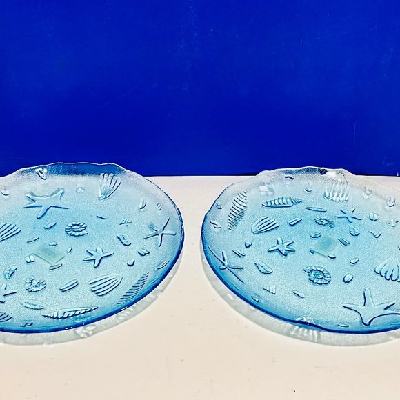 NEW… Set of Two [2] Glass Sea Shell Plates, by Beachcombers, 11.25” Approximate - Picture 1 of 16